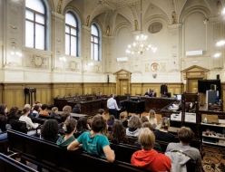 Prijavite se na Pravne sprehajalnice 