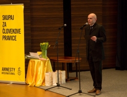 Zmagovalni film je Skozi moje oči